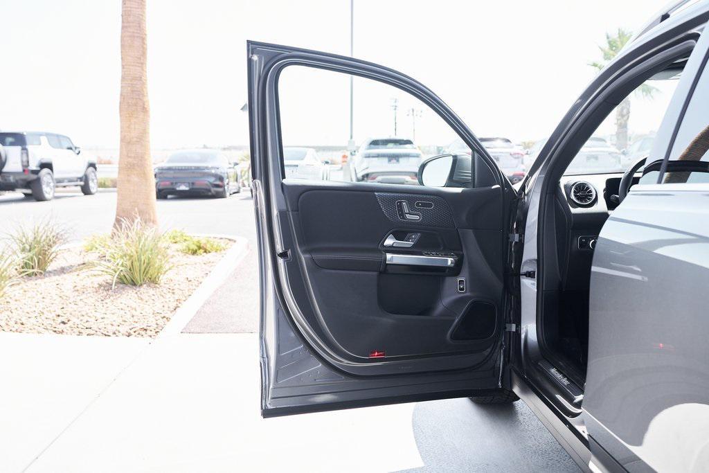 used 2025 Mercedes-Benz GLB 250 car, priced at $47,800