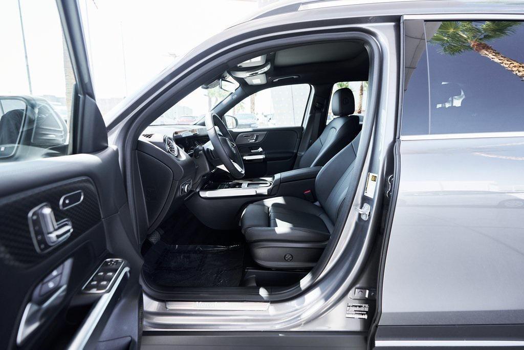 used 2025 Mercedes-Benz GLB 250 car, priced at $47,800
