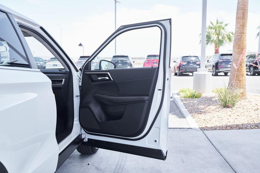 new 2025 Mitsubishi Outlander PHEV car, priced at $42,297
