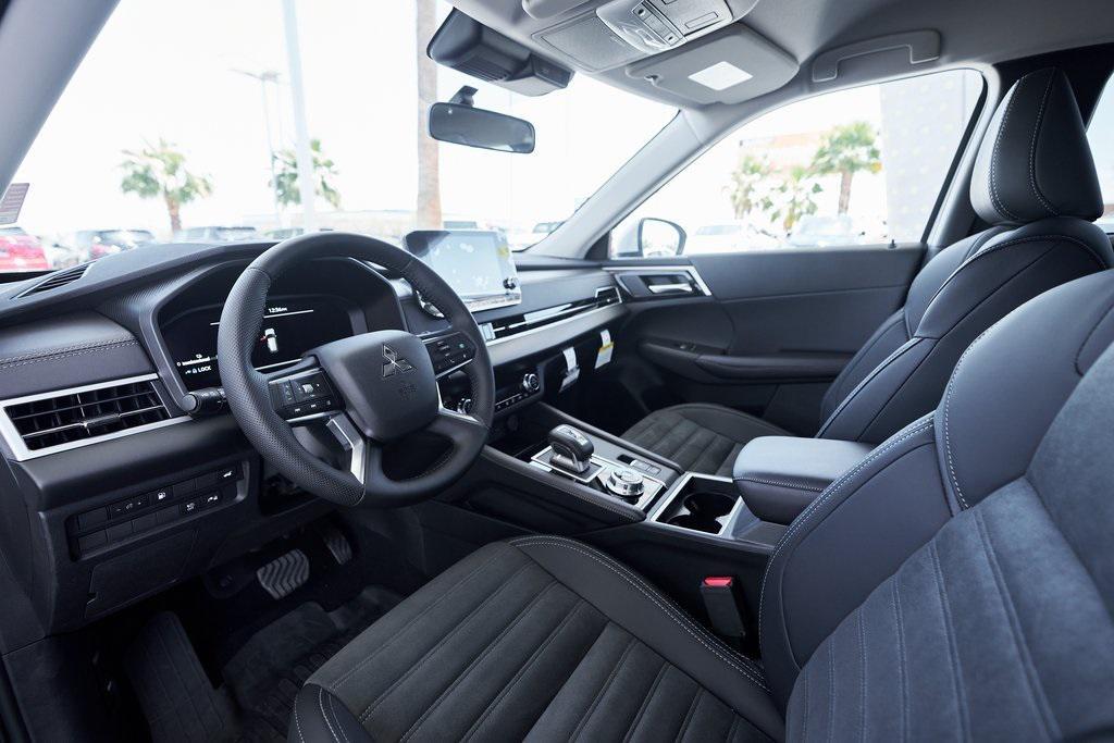 new 2025 Mitsubishi Outlander PHEV car, priced at $42,297