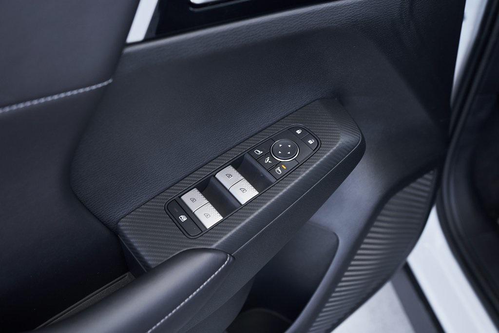 new 2025 Mitsubishi Outlander PHEV car, priced at $42,297