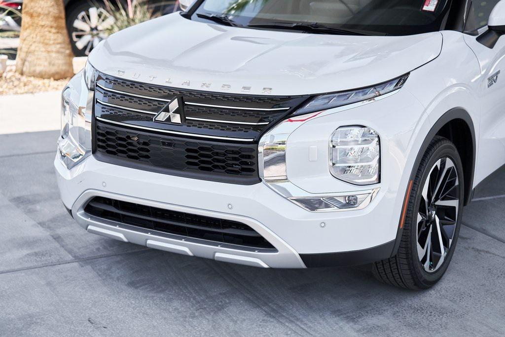 new 2025 Mitsubishi Outlander PHEV car, priced at $42,297