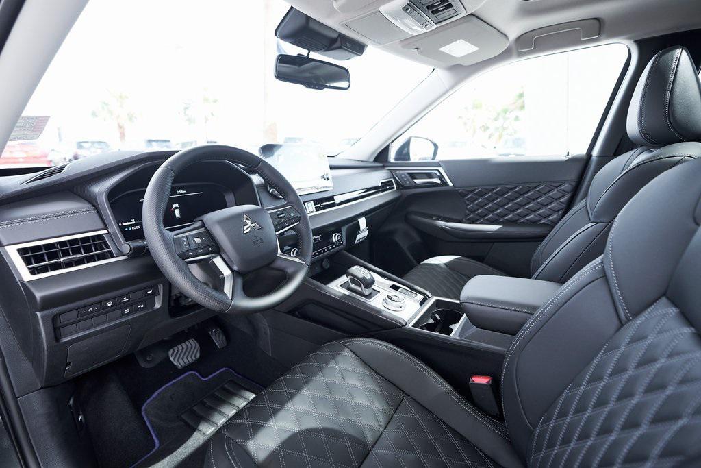new 2025 Mitsubishi Outlander PHEV car, priced at $44,912