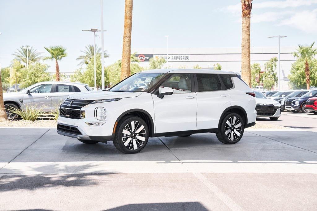 new 2025 Mitsubishi Outlander car, priced at $33,384