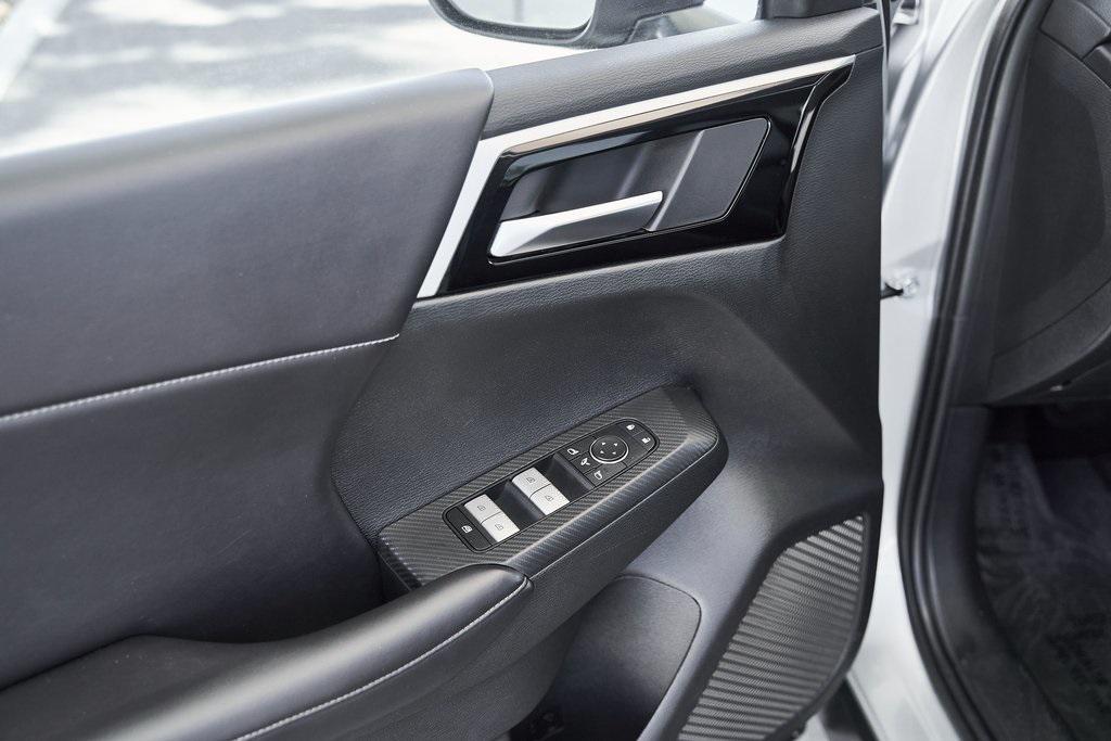 used 2024 Mitsubishi Outlander car, priced at $24,200