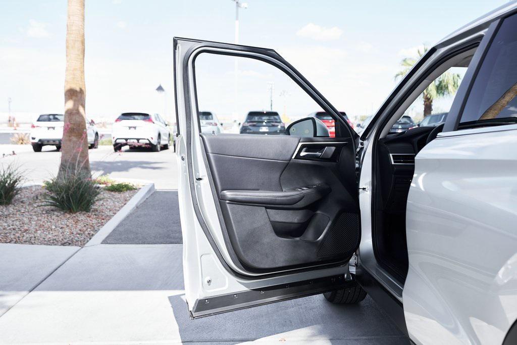 new 2025 Mitsubishi Outlander PHEV car, priced at $41,672