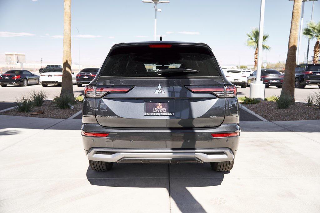 new 2025 Mitsubishi Outlander car, priced at $40,652