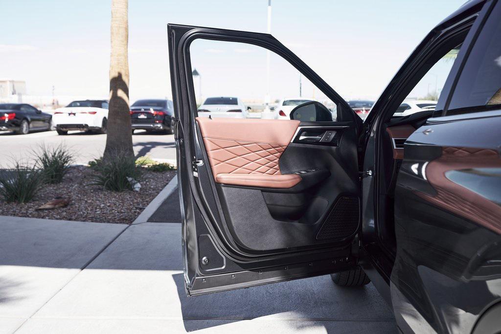 new 2025 Mitsubishi Outlander car, priced at $40,652