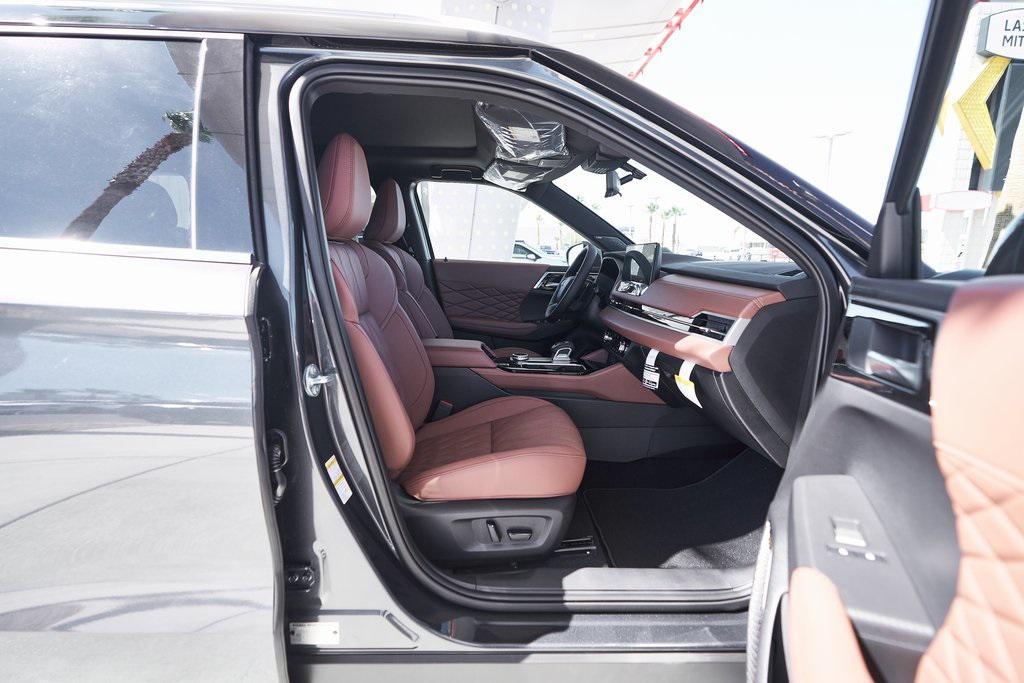 new 2025 Mitsubishi Outlander car, priced at $40,652