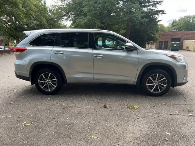 used 2018 Toyota Highlander car, priced at $17,495