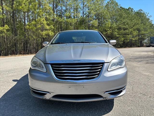 used 2013 Chrysler 200 car, priced at $9,999