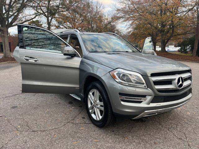 used 2015 Mercedes-Benz GL-Class car, priced at $14,999