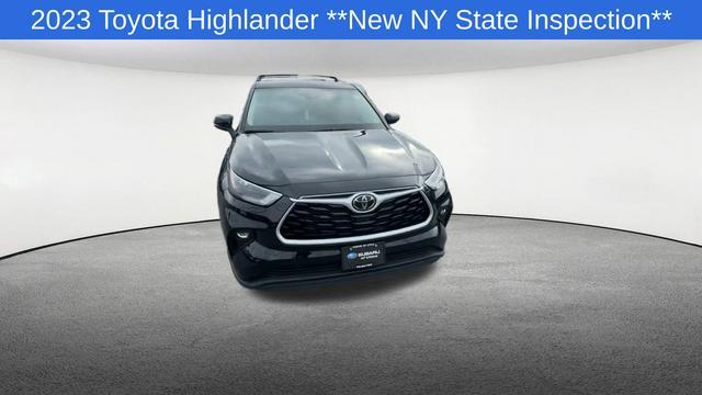 used 2023 Toyota Highlander car, priced at $30,326