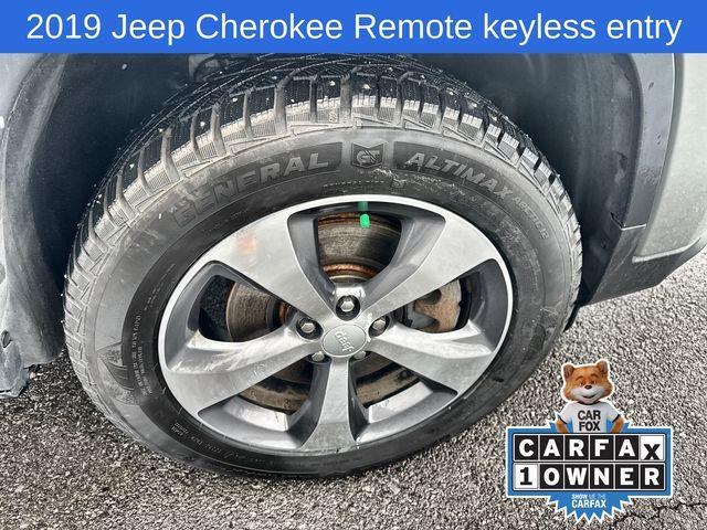 used 2019 Jeep Cherokee car, priced at $17,581