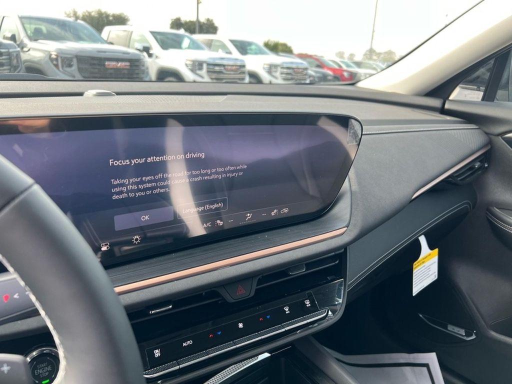 new 2025 Buick Envision car, priced at $40,310