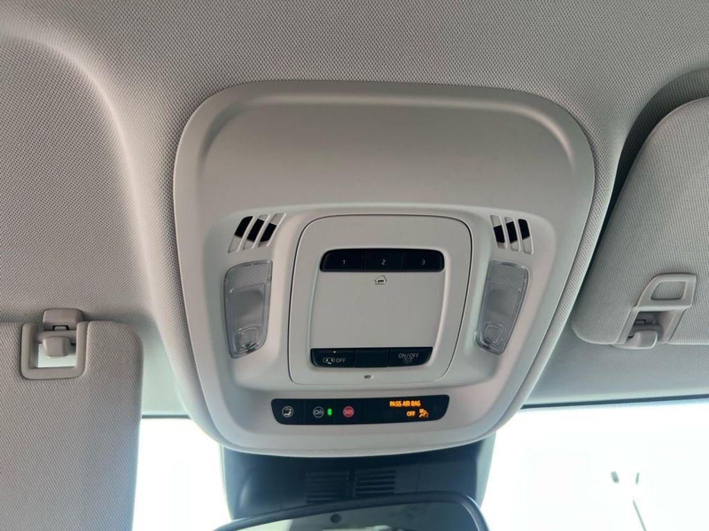 new 2025 Buick Envision car, priced at $40,310