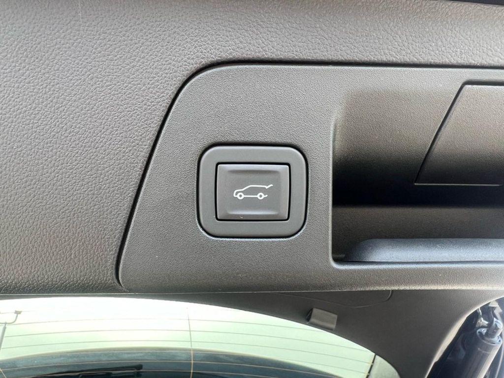 new 2025 Buick Envision car, priced at $40,310