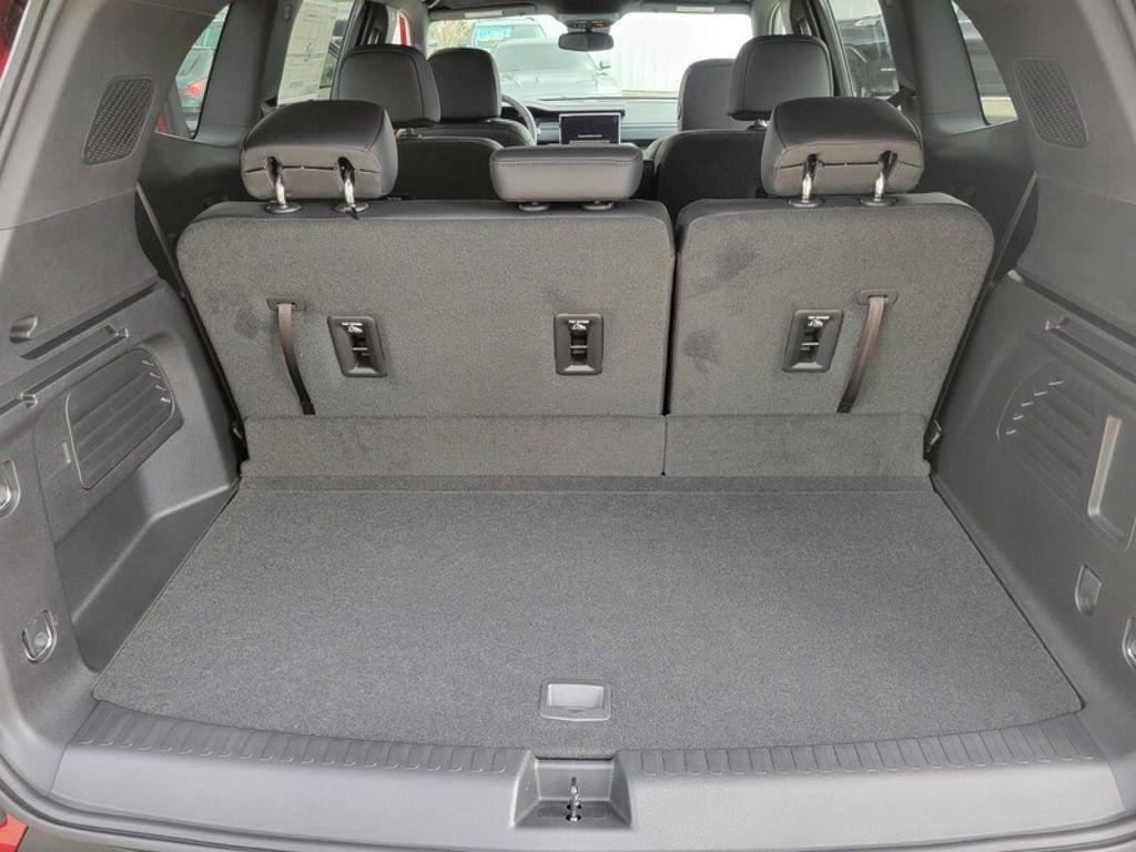 new 2025 GMC Acadia car, priced at $43,620
