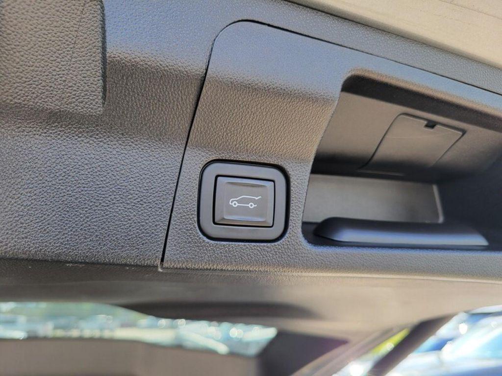 used 2023 GMC Acadia car, priced at $36,995