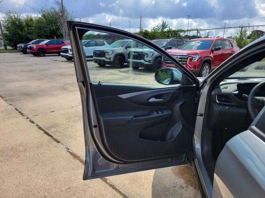 new 2026 Buick Envista car, priced at $26,490