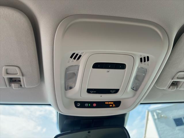 new 2025 Buick Envision car, priced at $37,340