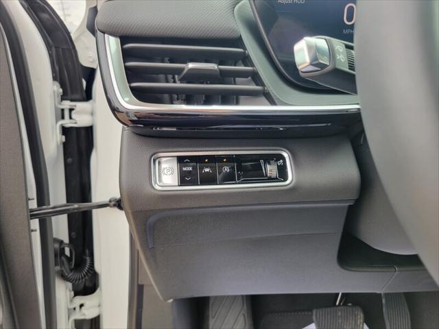new 2025 Buick Envision car, priced at $37,990