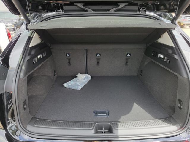new 2025 Buick Envision car, priced at $40,735
