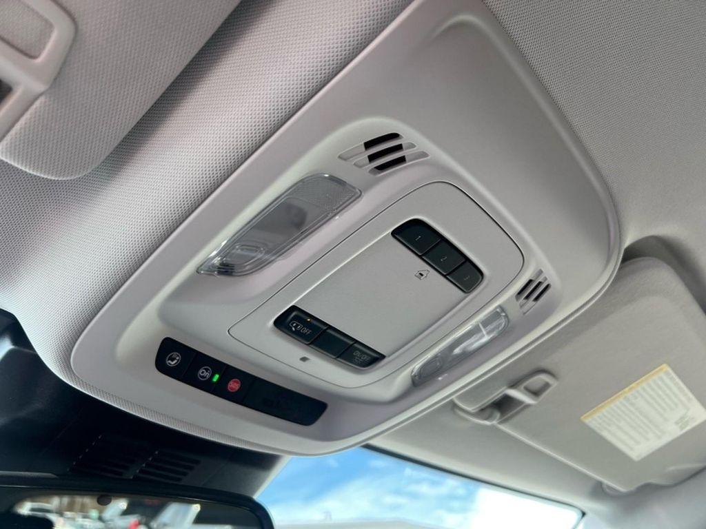 new 2025 Buick Envision car, priced at $40,310