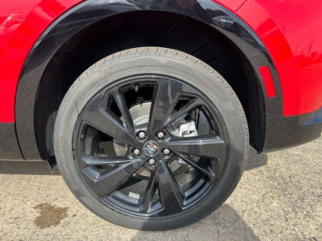 new 2025 Buick Envision car, priced at $40,310