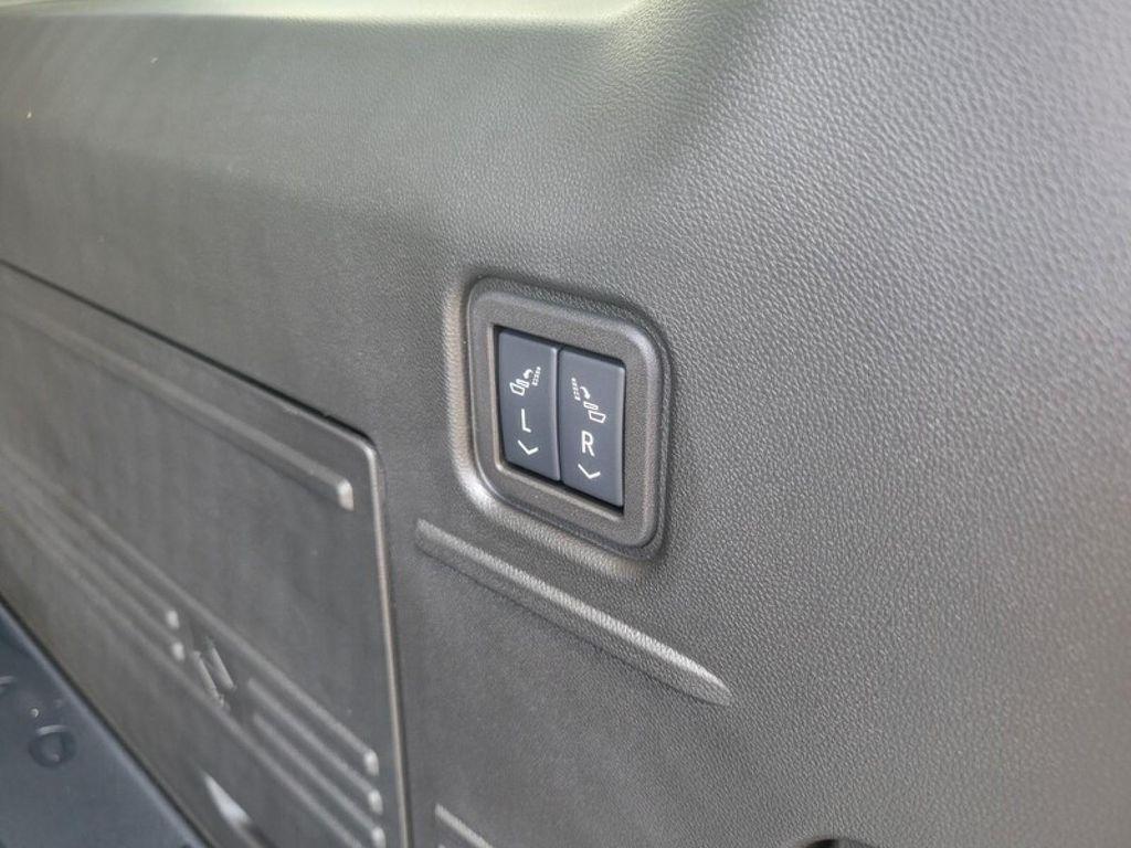 new 2025 GMC HUMMER EV SUV car, priced at $88,020