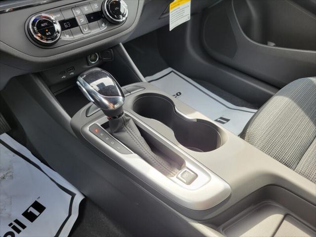 new 2025 Buick Envista car, priced at $26,585