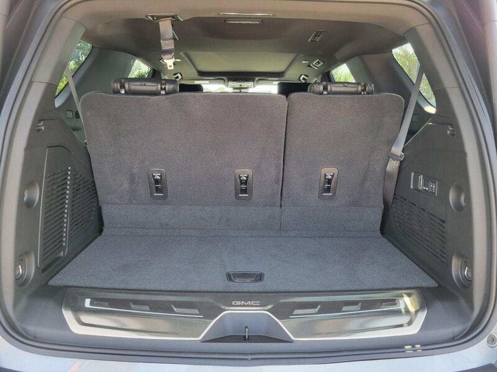 new 2025 GMC Yukon car, priced at $90,595