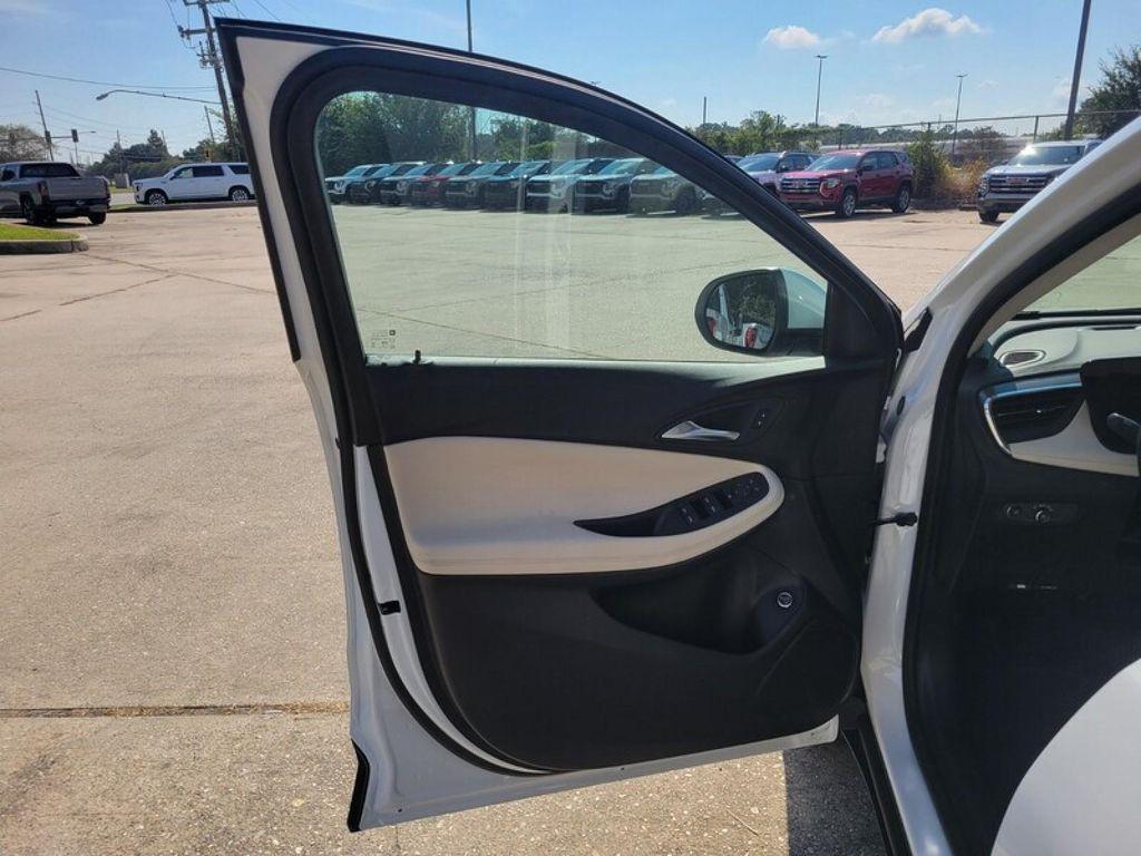new 2026 Buick Encore GX car, priced at $27,685