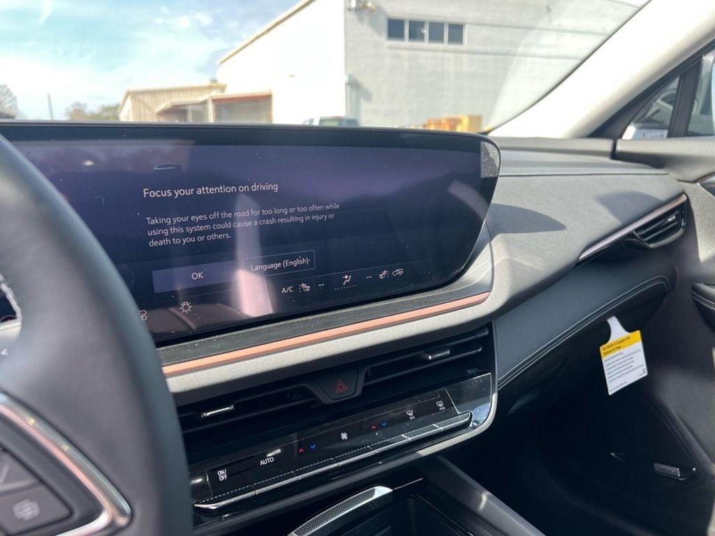 new 2025 Buick Envision car, priced at $40,310