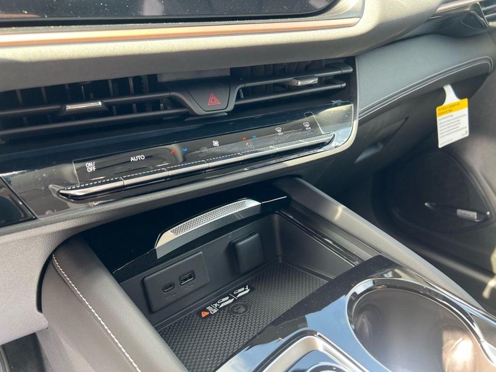 new 2025 Buick Envision car, priced at $40,310