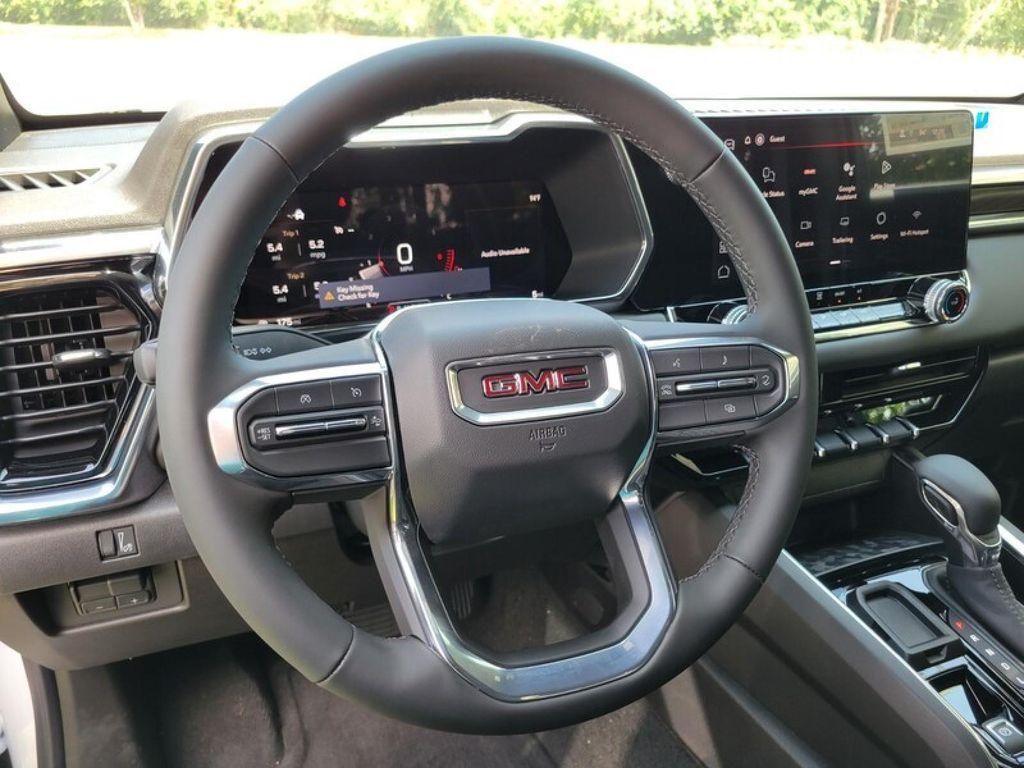 new 2026 GMC Canyon car, priced at $39,225