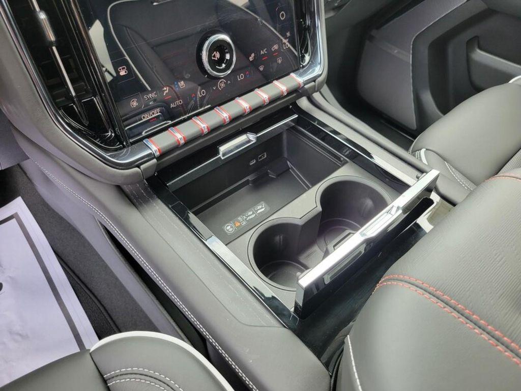 new 2025 GMC Yukon XL car, priced at $99,640