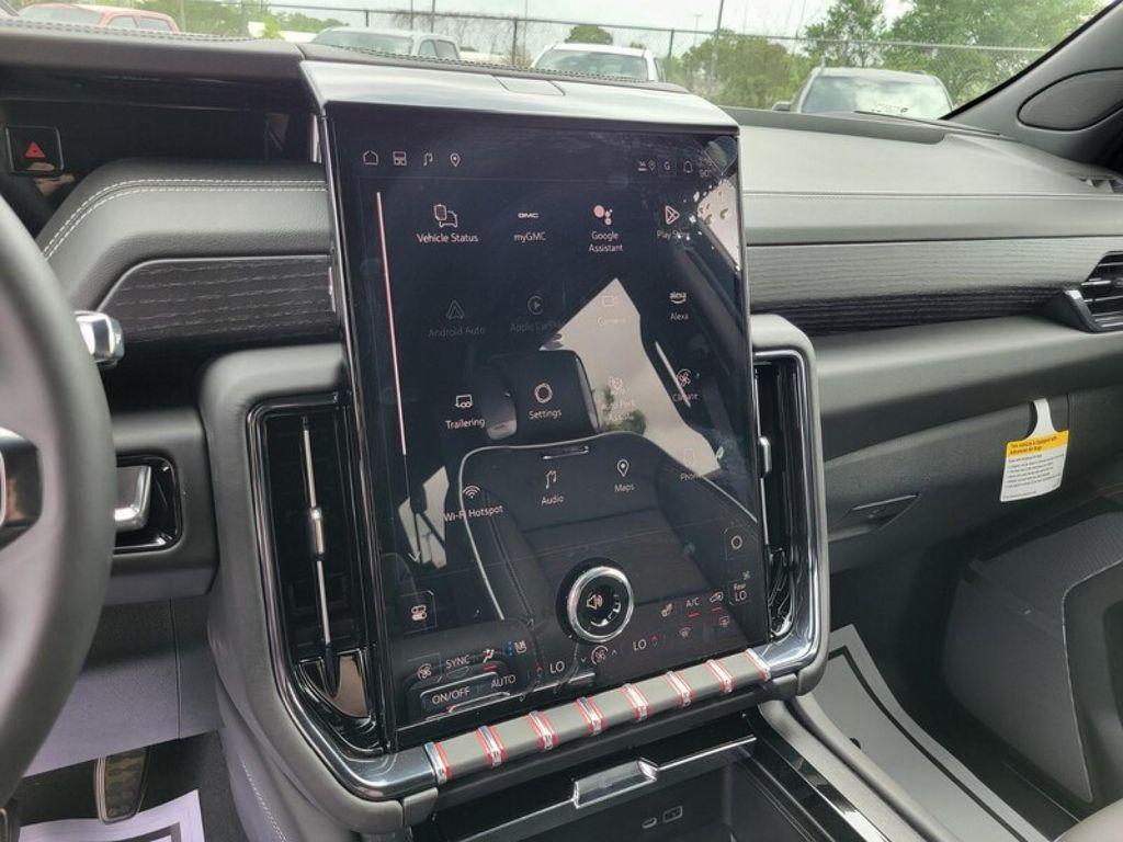 new 2025 GMC Yukon XL car, priced at $99,640