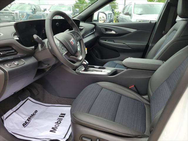 new 2025 Buick Envista car, priced at $26,090