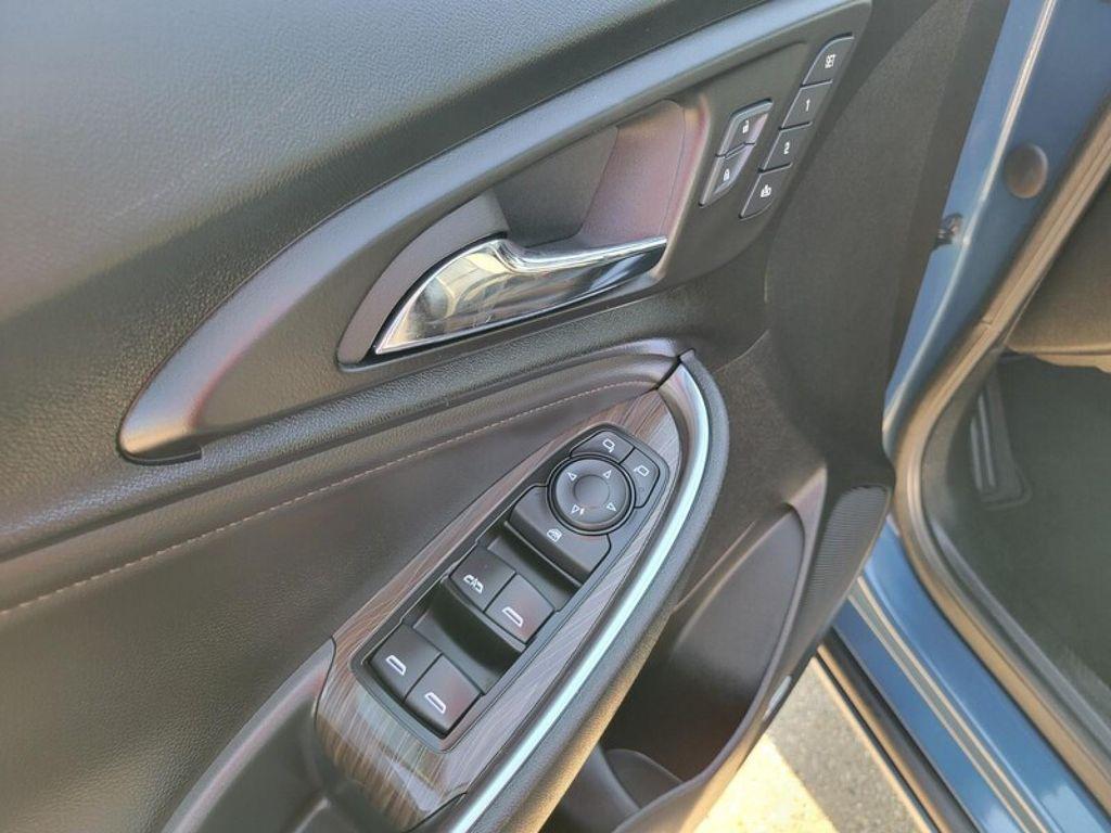 used 2024 Chevrolet Malibu car, priced at $25,415