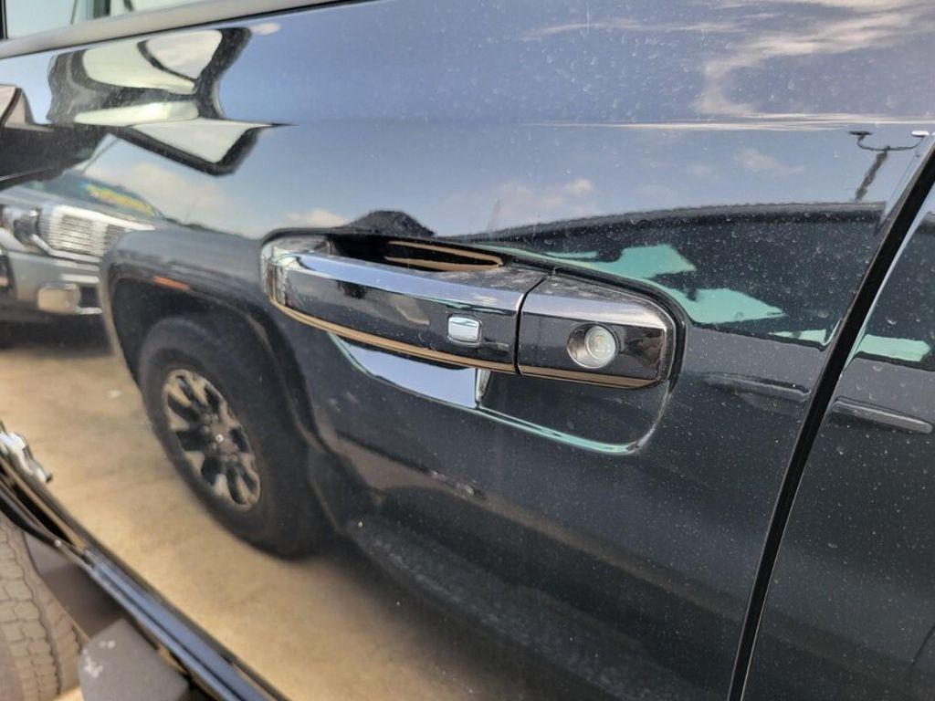 new 2025 GMC HUMMER EV SUV car, priced at $98,990