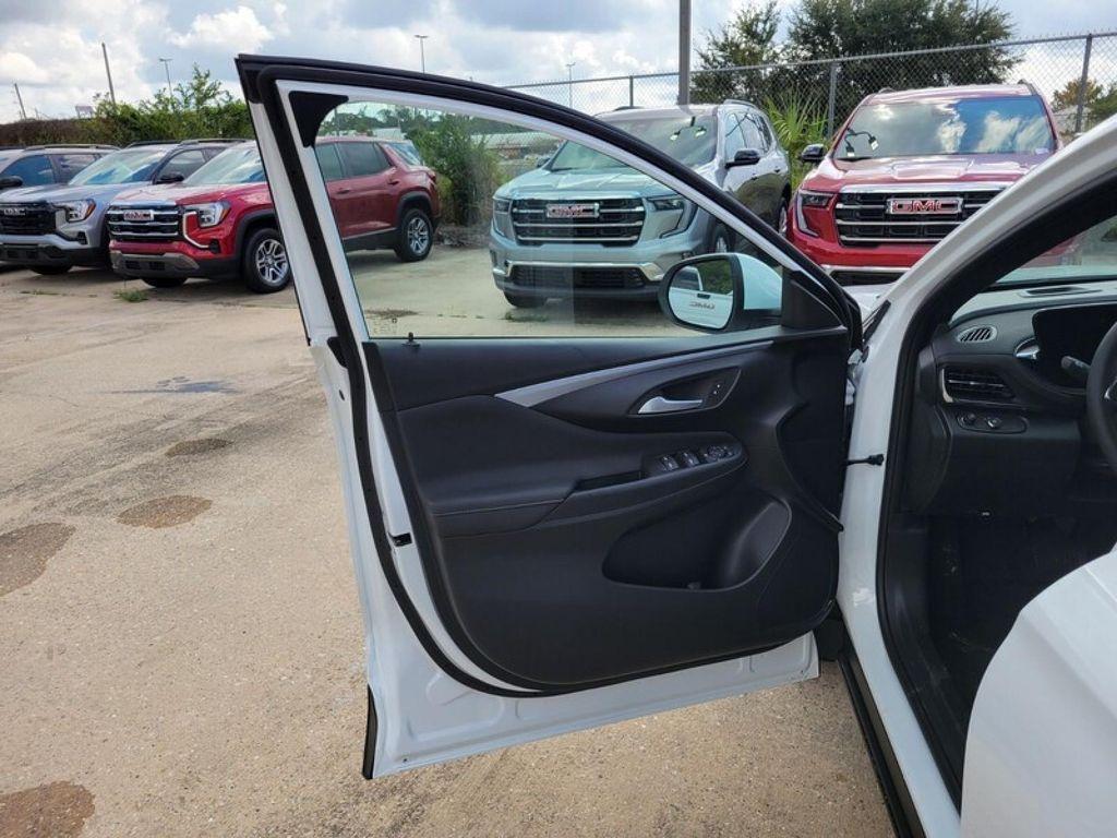 new 2026 Buick Envista car, priced at $26,990