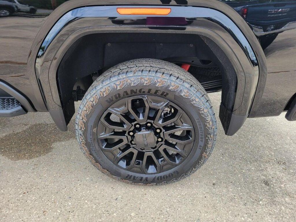 new 2025 GMC Sierra 2500 car, priced at $83,870