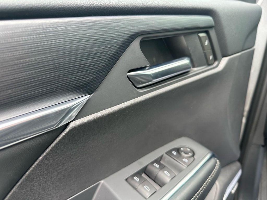 new 2025 GMC Acadia car, priced at $42,325