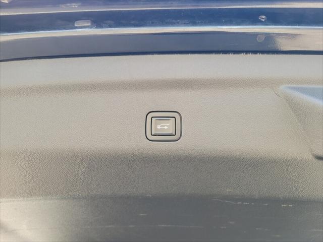 used 2021 GMC Yukon car, priced at $51,195