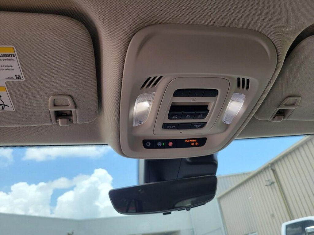 used 2022 Buick Envision car, priced at $27,875