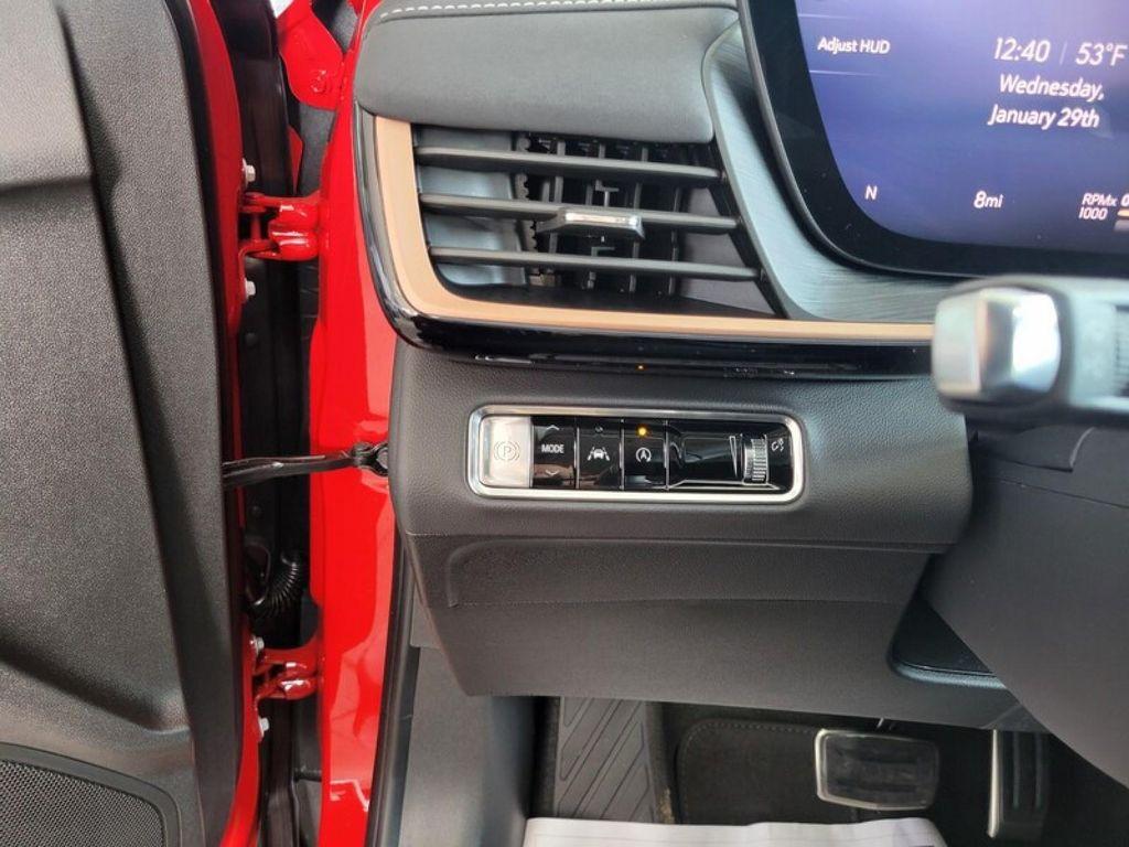 new 2025 Buick Envision car, priced at $40,310