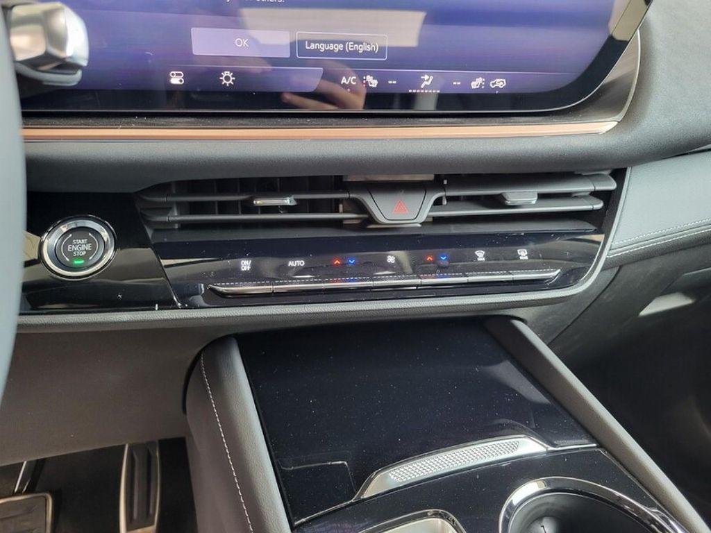 new 2025 Buick Envision car, priced at $40,310