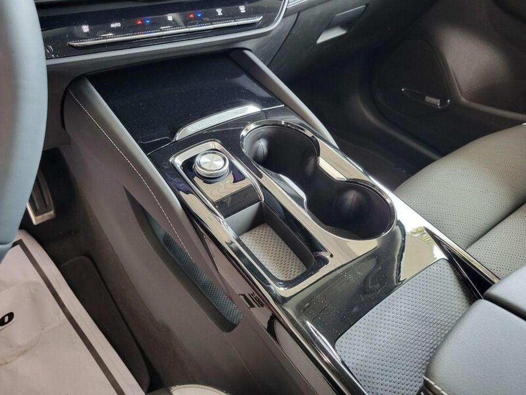 new 2025 Buick Envision car, priced at $40,310