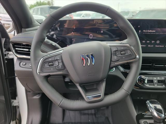 new 2025 Buick Envista car, priced at $29,725